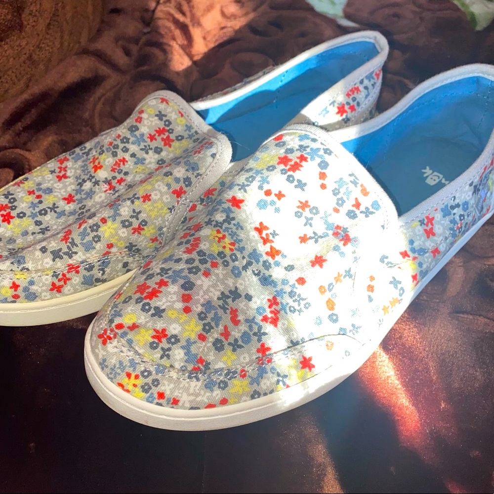 sanuk shoes